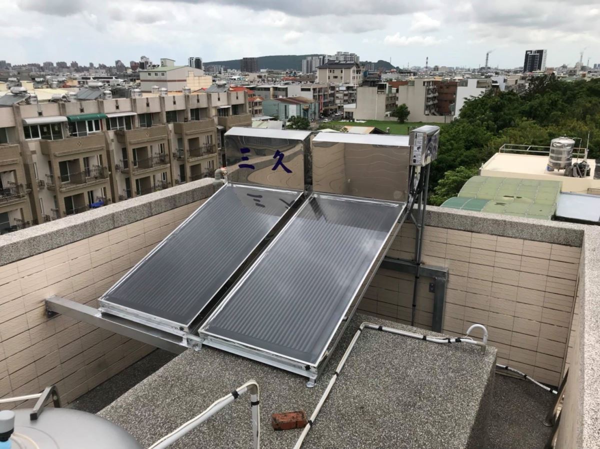 三久太陽能各式屋頂均可安裝_女兒牆式